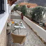 Alberto Apartment *