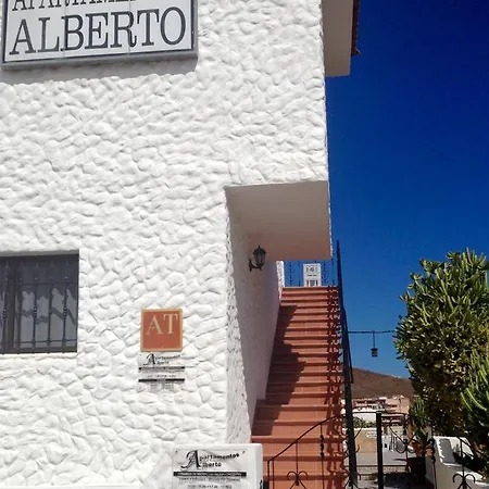 Alberto *